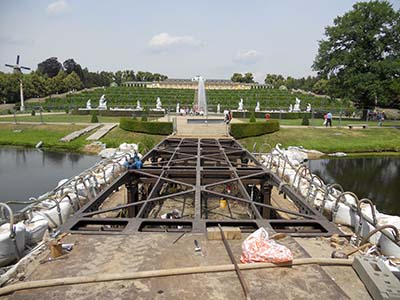 Bild 3: historische Brücke. Sanierung